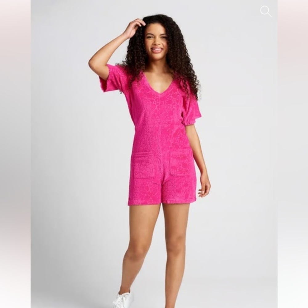 Beach Chaser Velour Romper Sweet Berry small NWT
